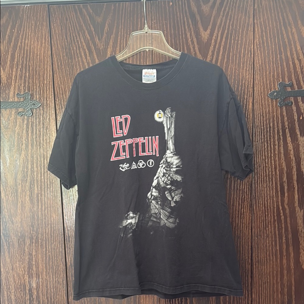 Hanes Black Heavyweight T-Shirt